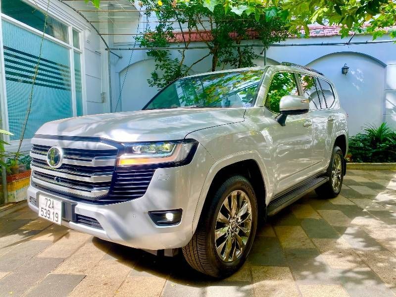 Toyota Land Cruiser 2021 - 7 chỗ nhập Nhật