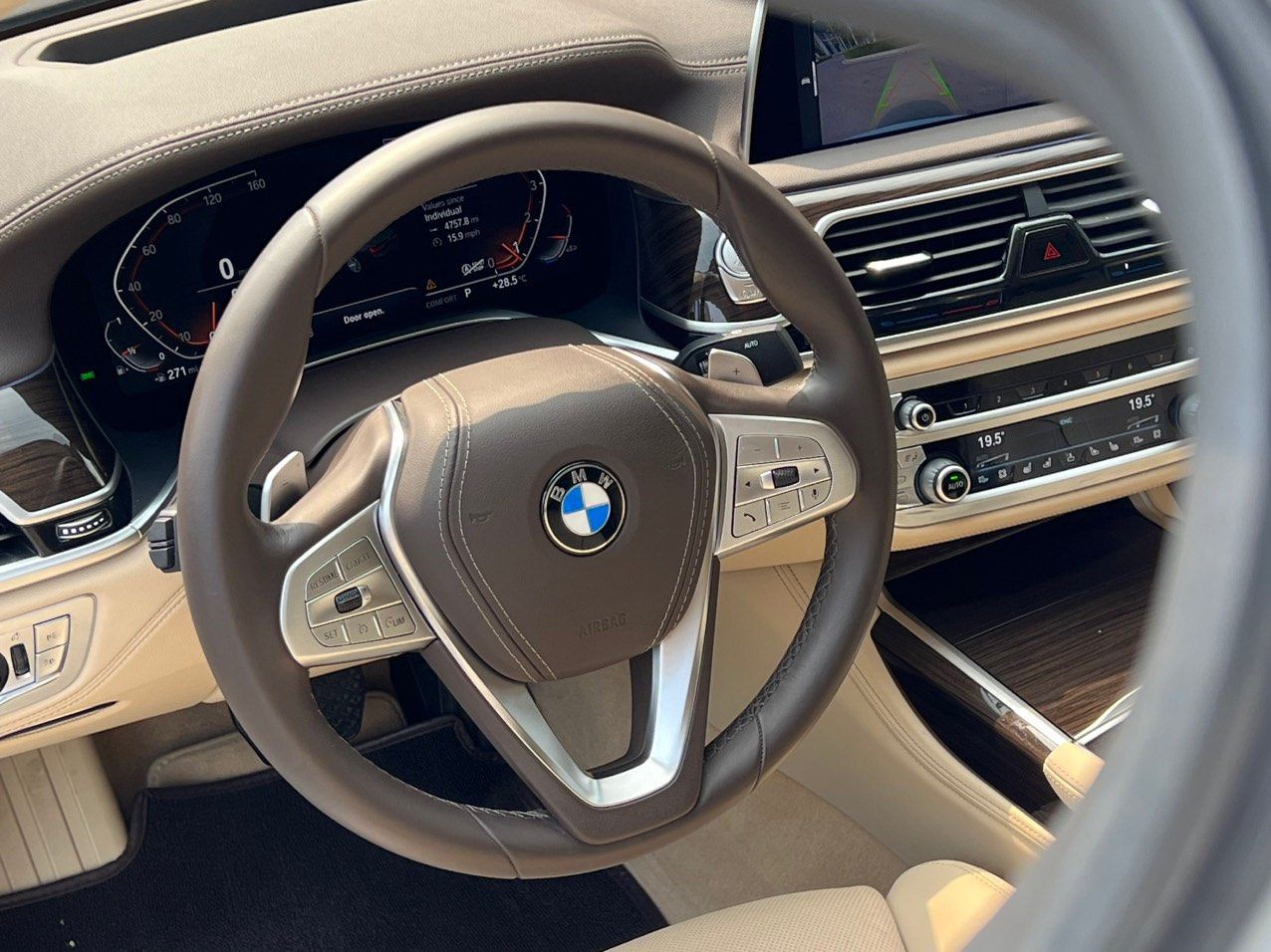 BMW 730Li 2021 - Chưa một dấu dặm tút