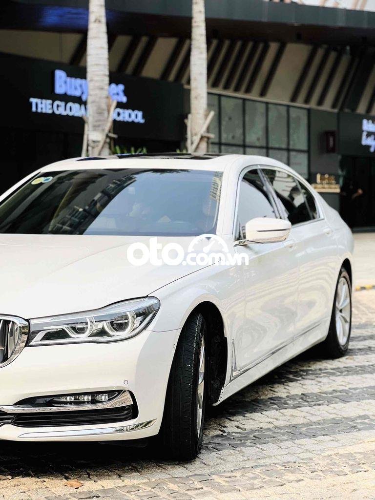 BMW 730Li  730Li Model 2015 dki 4/2016 2015 - BMW 730Li Model 2015 dki 4/2016