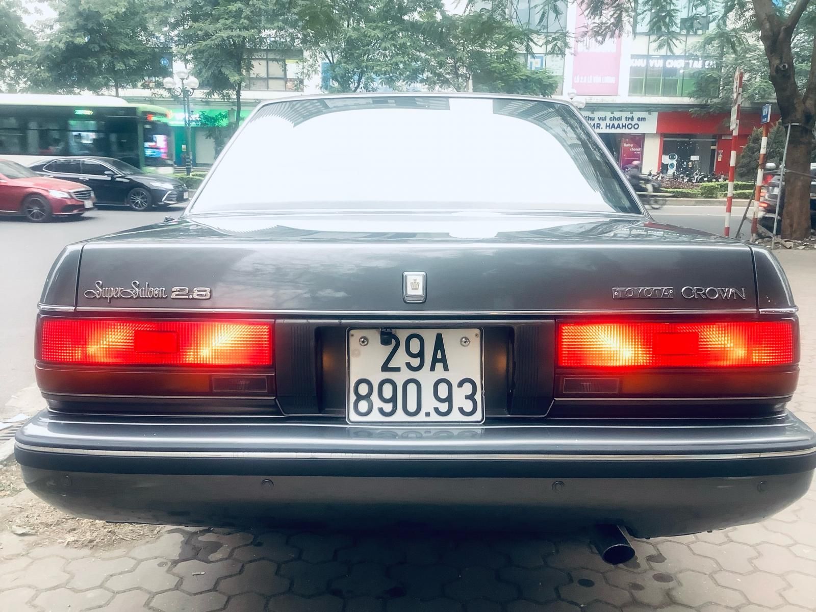 Toyota Crown 1988 - Chính chủ bán xe Toyota Crown MS132 động cơ 5M / 2.8, đẹp xuất sắc, giá chỉ 198 triệu