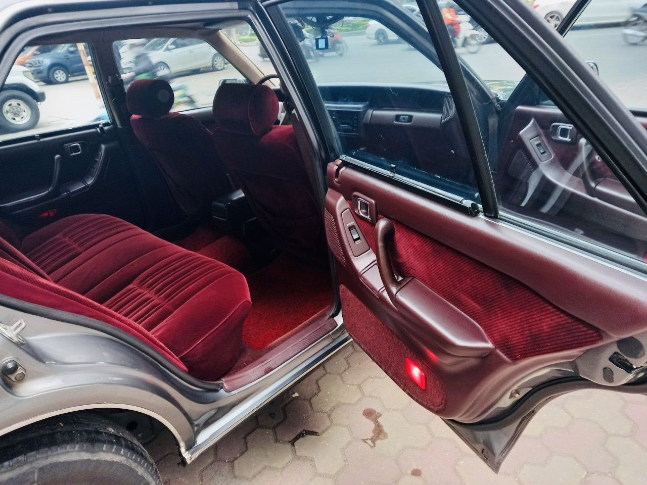 Toyota Crown 1988 - Chính chủ bán xe Toyota Crown MS132 động cơ 5M / 2.8, đẹp xuất sắc, giá chỉ 198 triệu