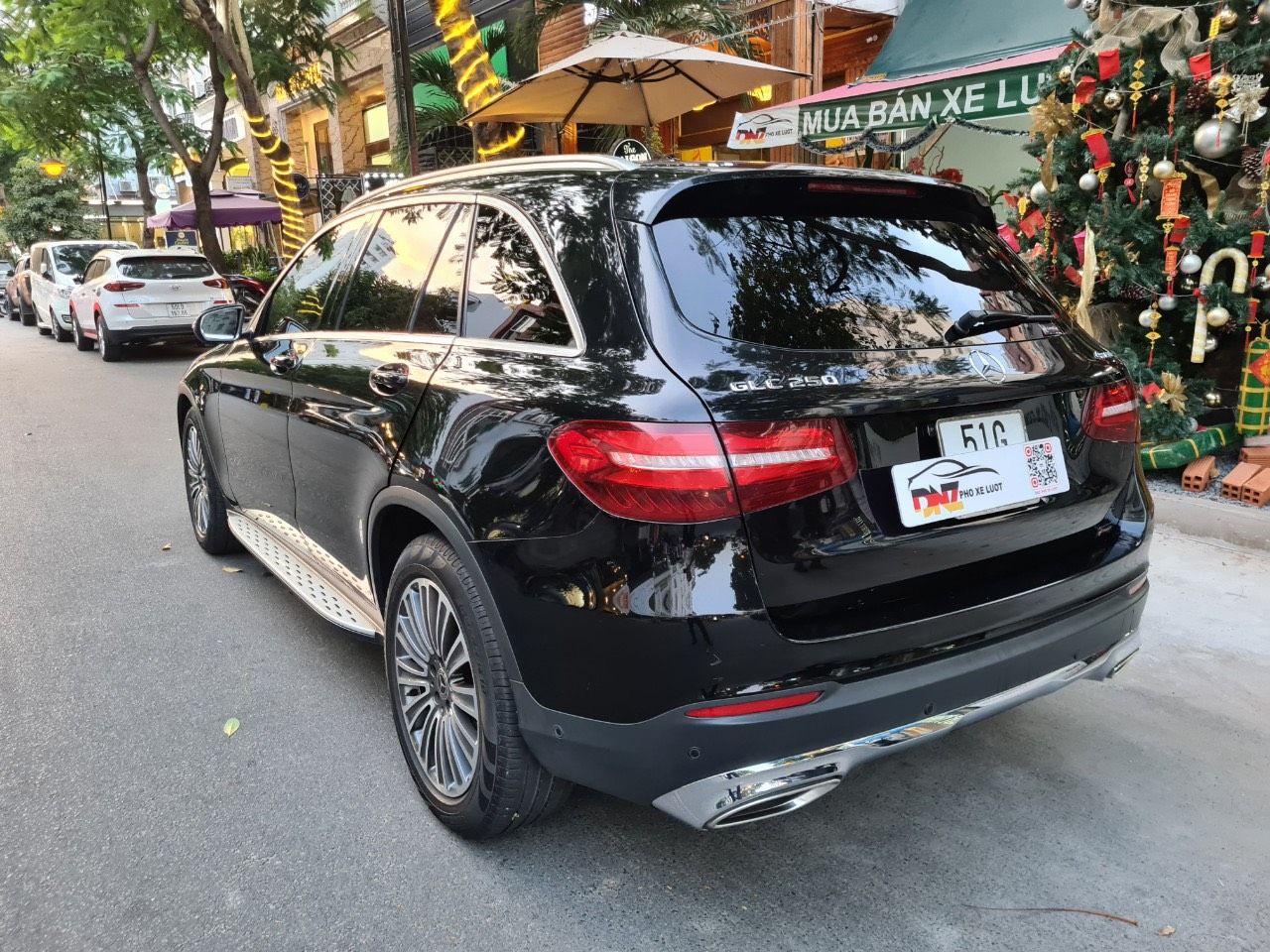 Mercedes-Benz GLC 250 2018 - Nội thất da bò, biển số VIP