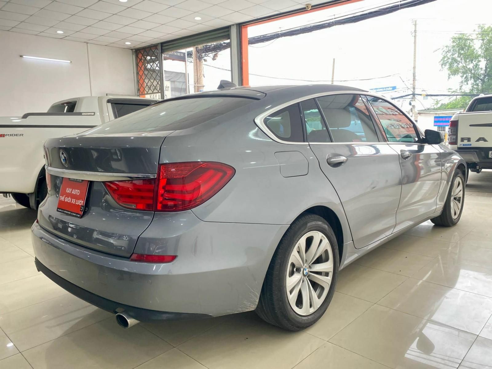 BMW 535 GT 2011 - Giá hữu nghị