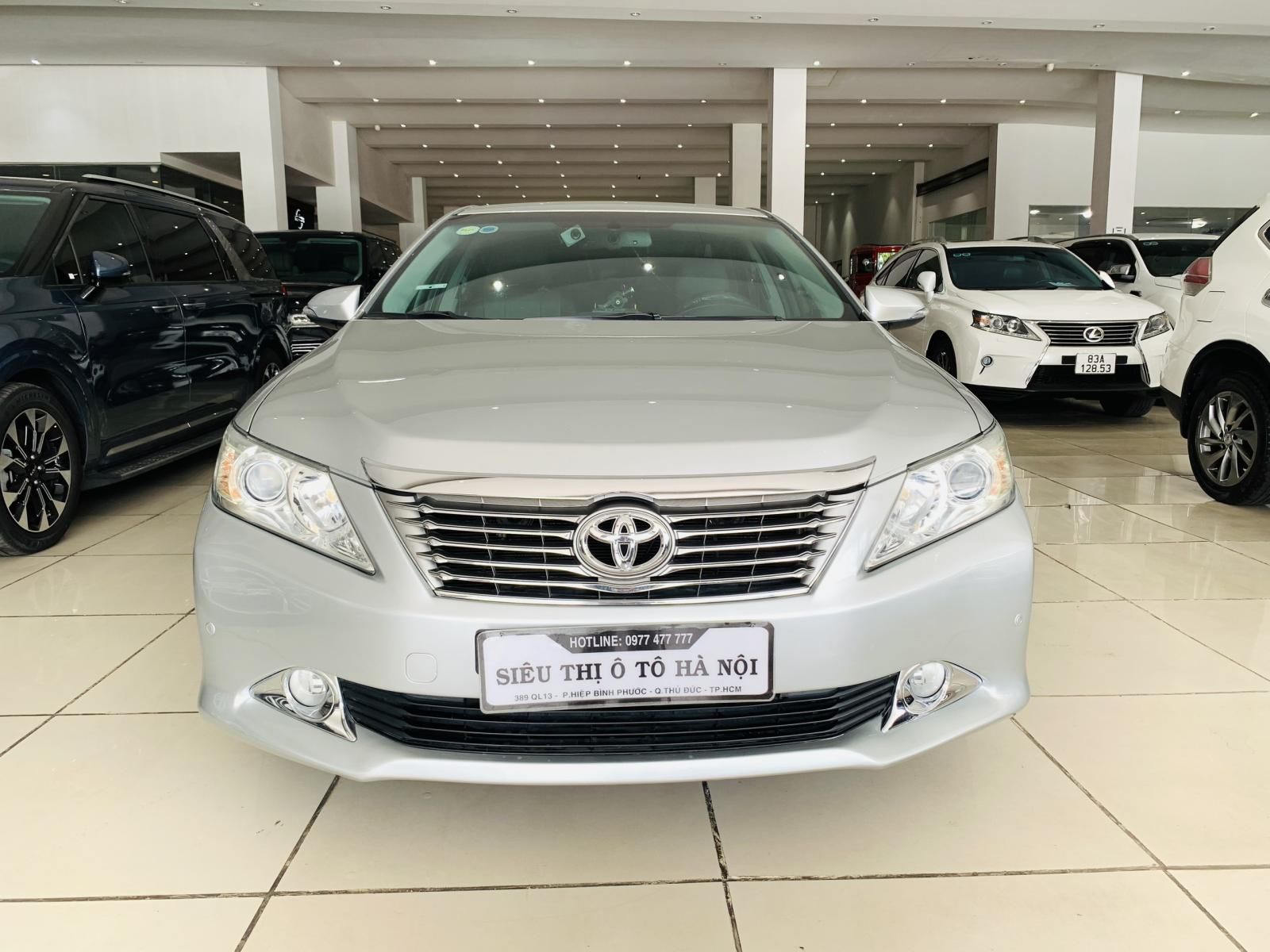 Toyota Camry 2014 - 9 năm đẹp cỡ nào với giá 605tr tại Siêu Thị Ô Tô Hà Nội