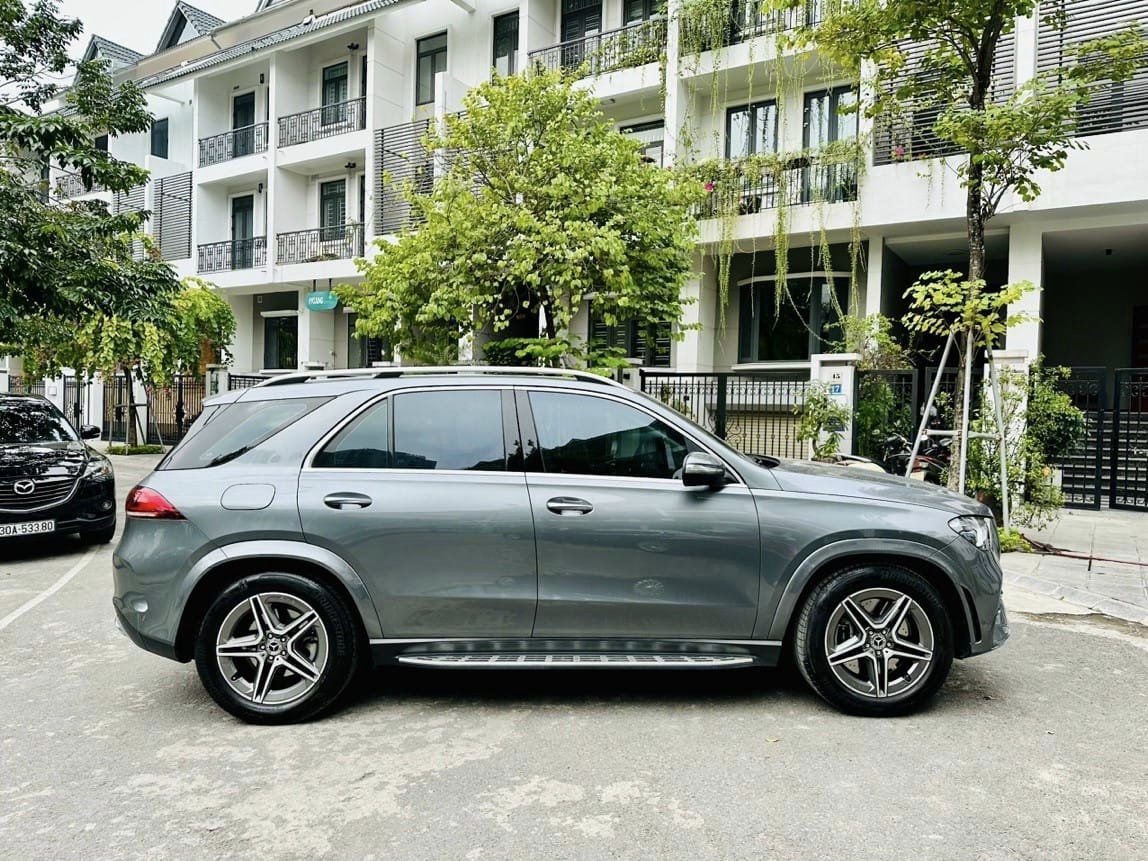 Mercedes-Benz GLE 450 2020 - Form 2021 lăn bánh 27.000km