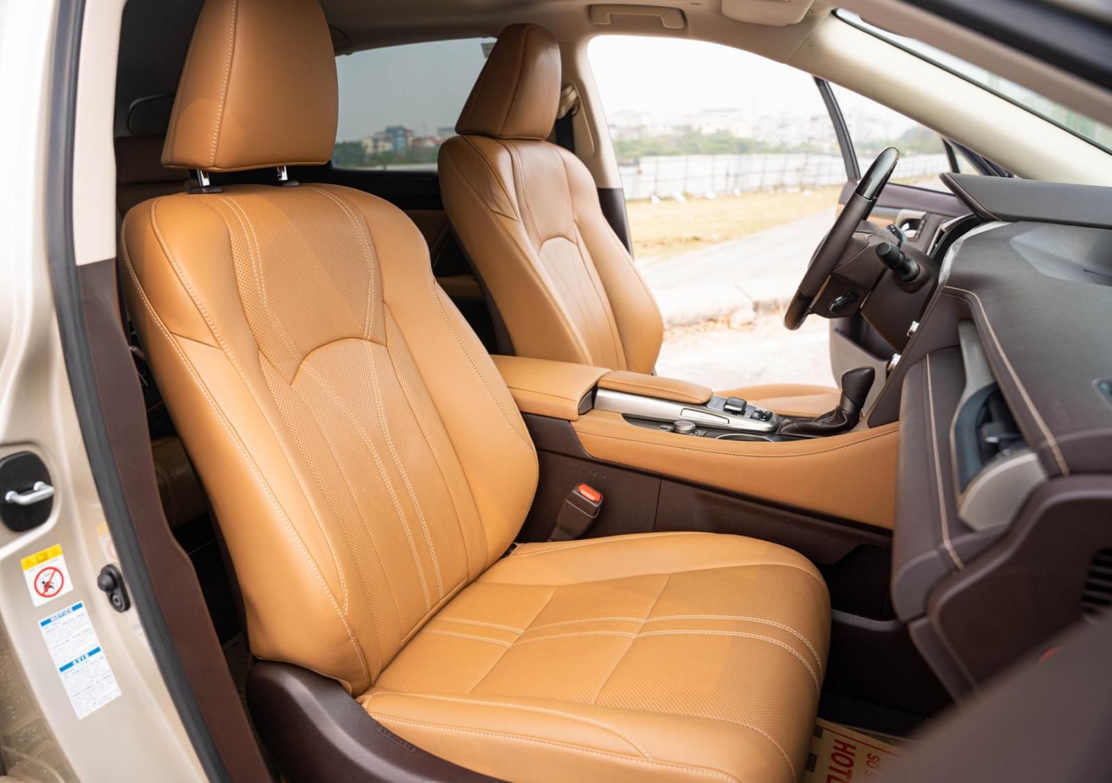 Lexus RX 350 2015 - Xe đăng ký 2015 ít sử dụng giá tốt 2 tỷ 390tr