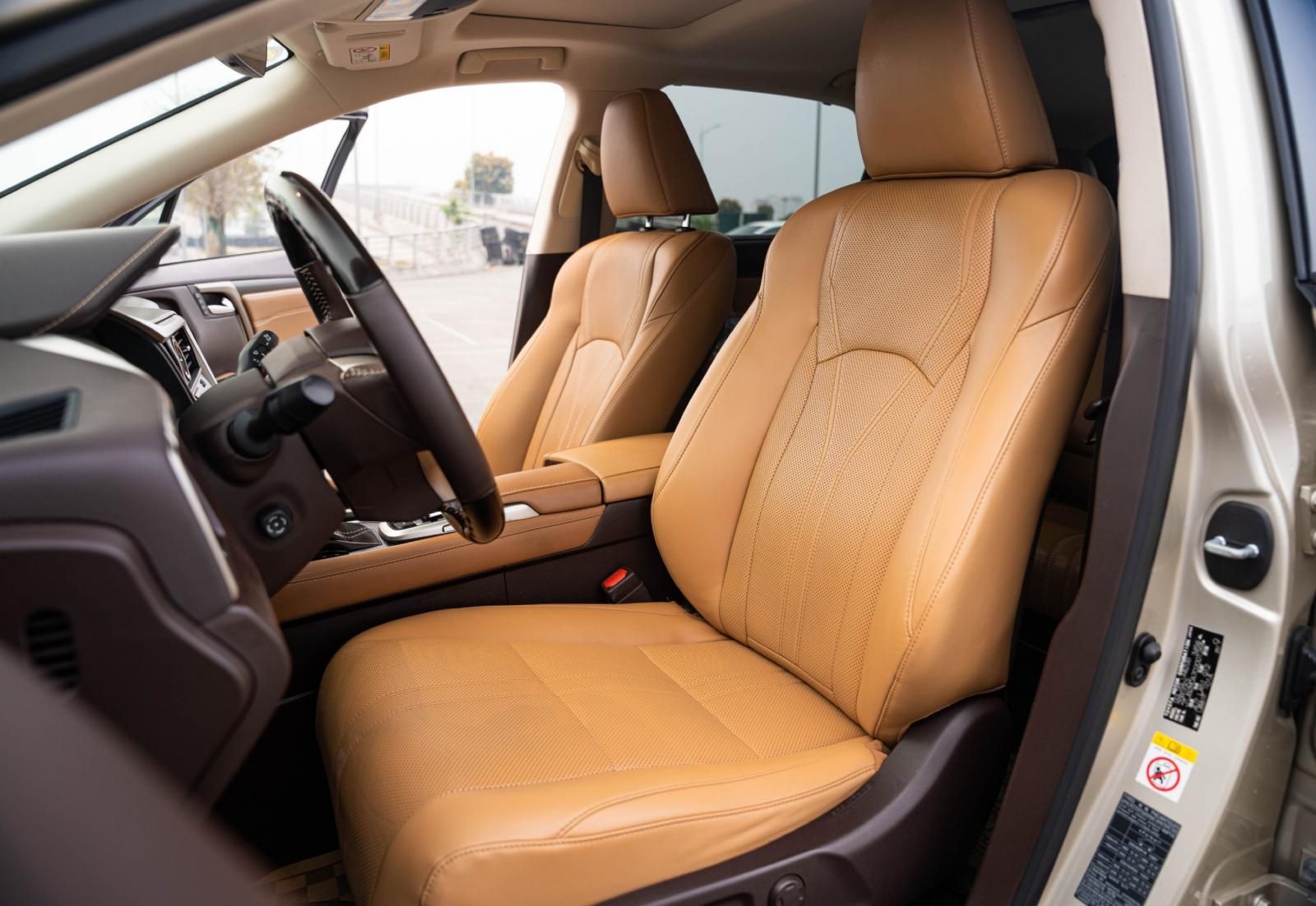Lexus RX 350 2015 - Xe đăng ký 2015 ít sử dụng giá tốt 2 tỷ 390tr
