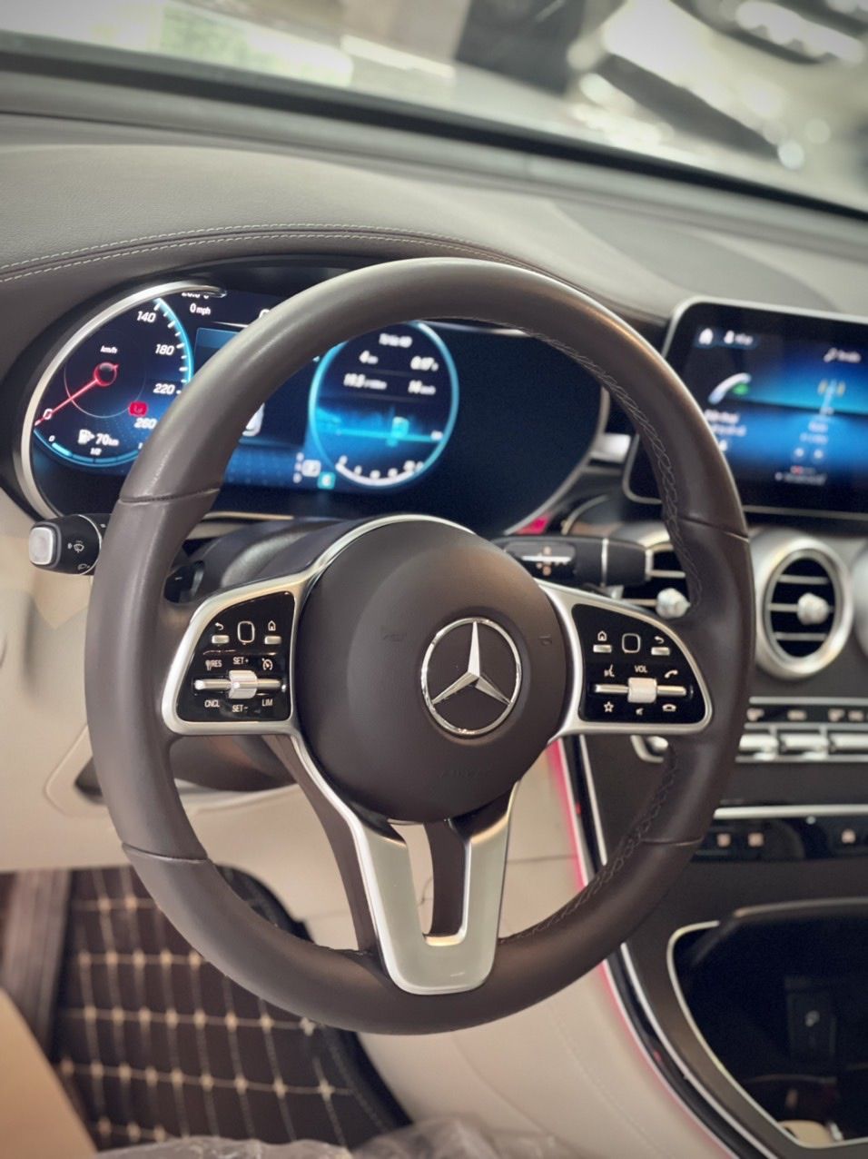 Mercedes-Benz GLS 450 2020 - Còn mới giá chỉ 4 tỷ 699tr