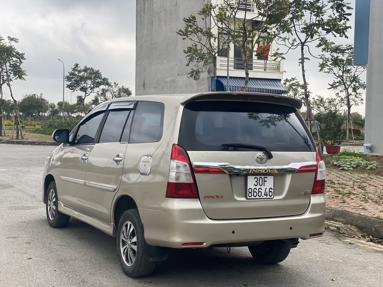 Toyota Innova 2013 - Giá 305tr