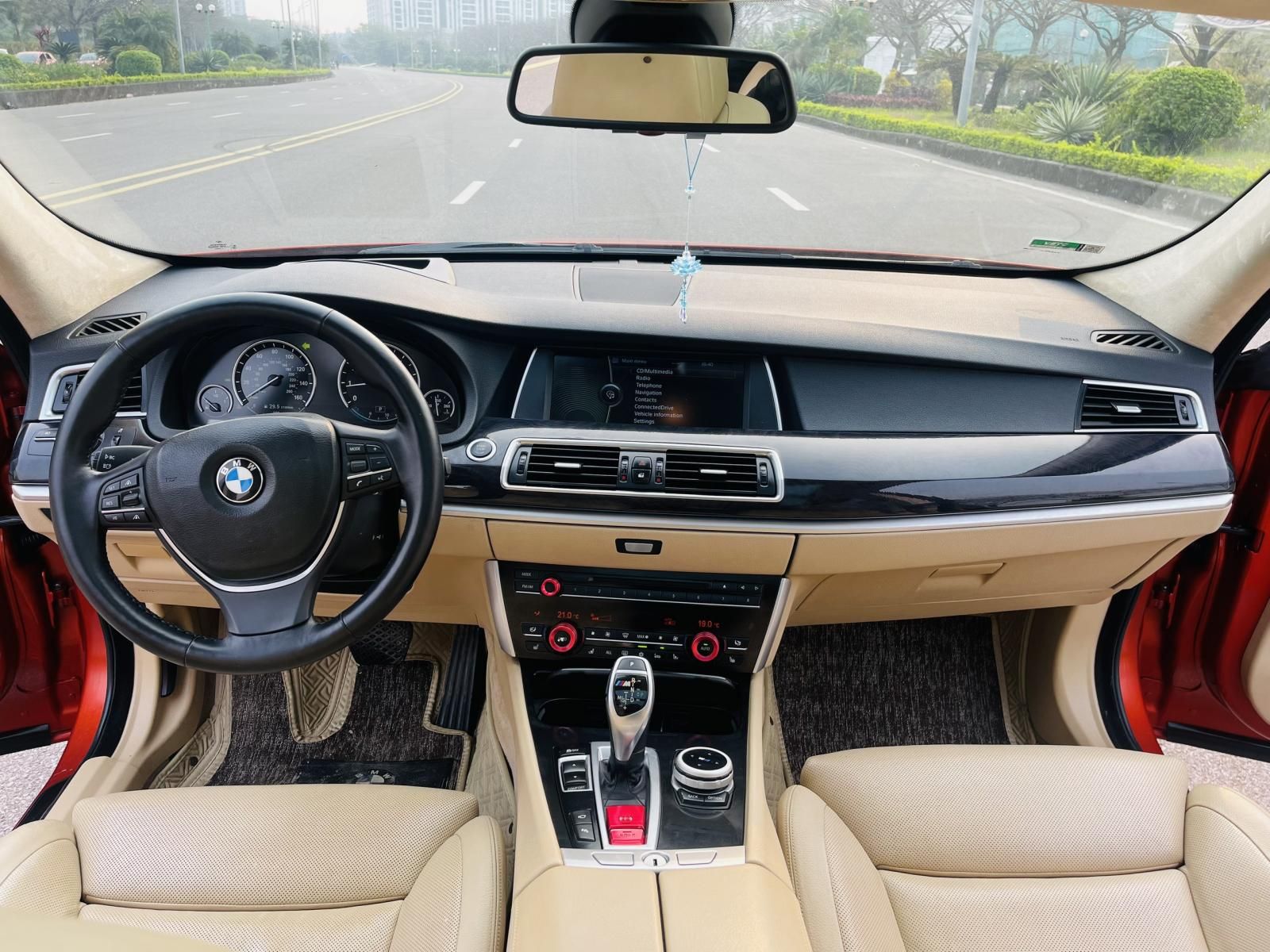 BMW 550i 2010 - Xe đẹp, giá tốt giao ngay