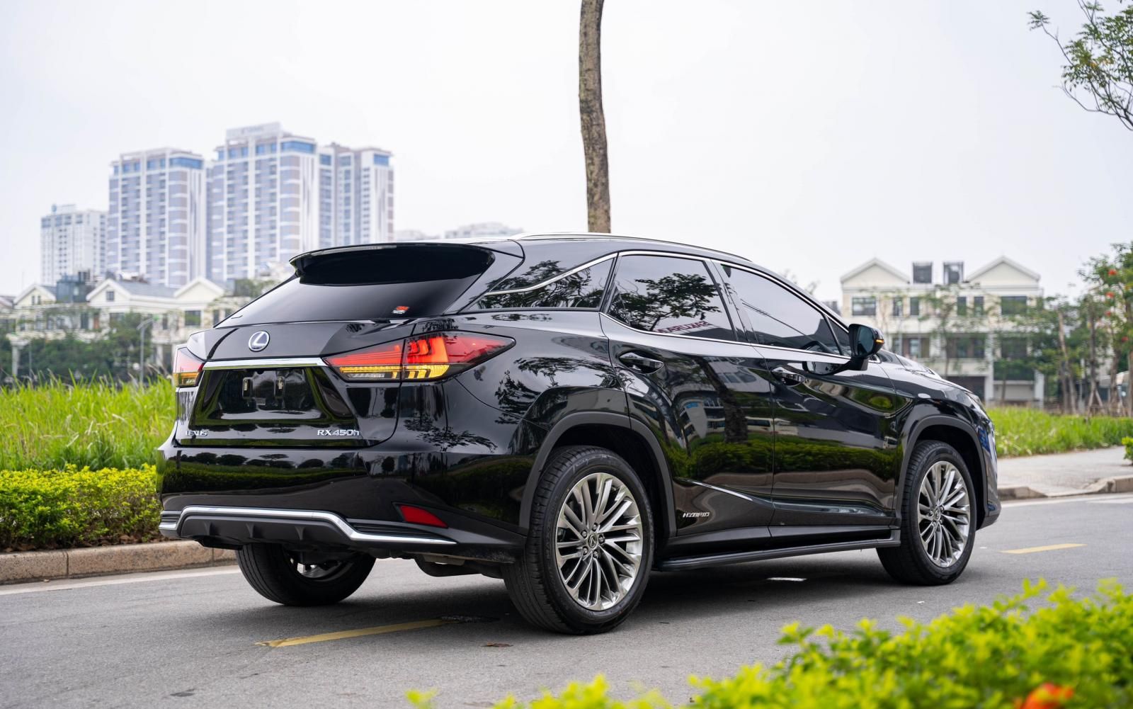 Lexus RX 450 2021 - Màu đen, nhập khẩu