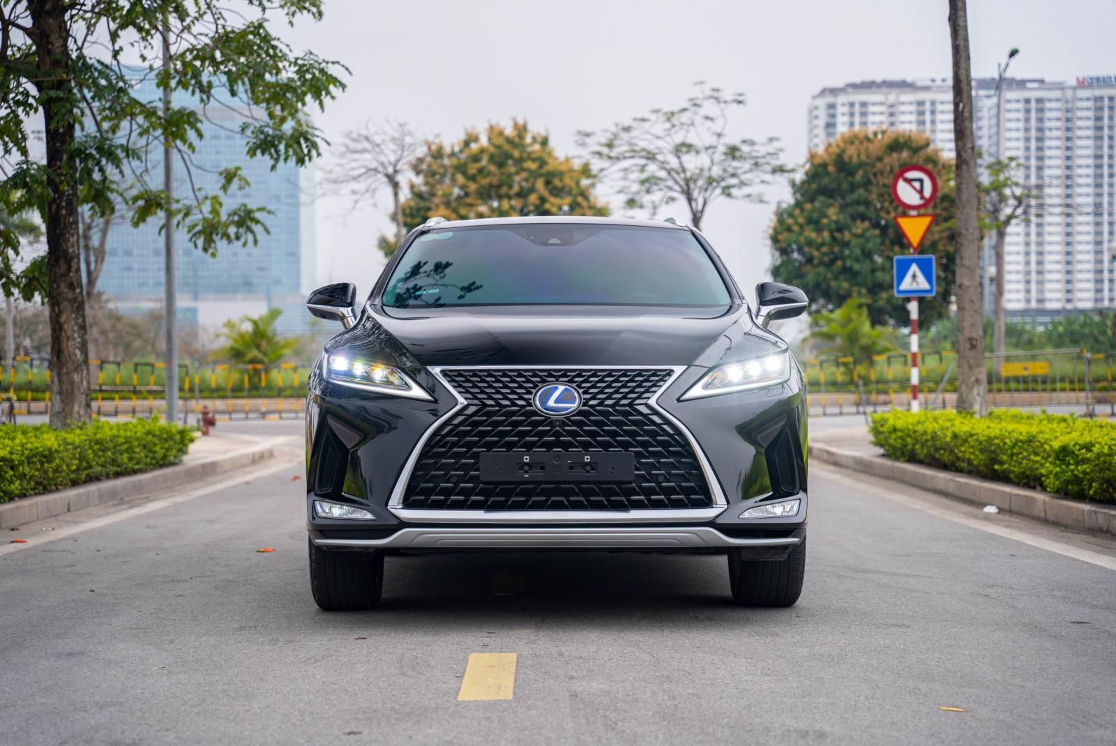 Lexus RX 450 2021 - Màu đen, nhập khẩu