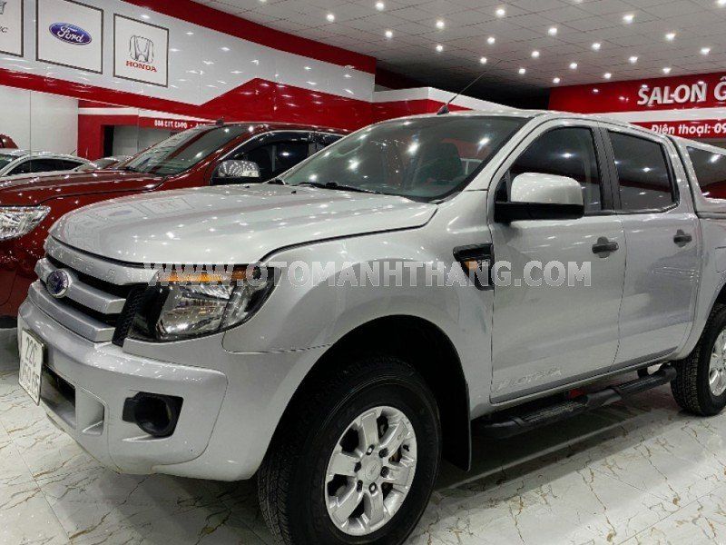 Ford Ranger 2014 - Màu bạc, xe nhập