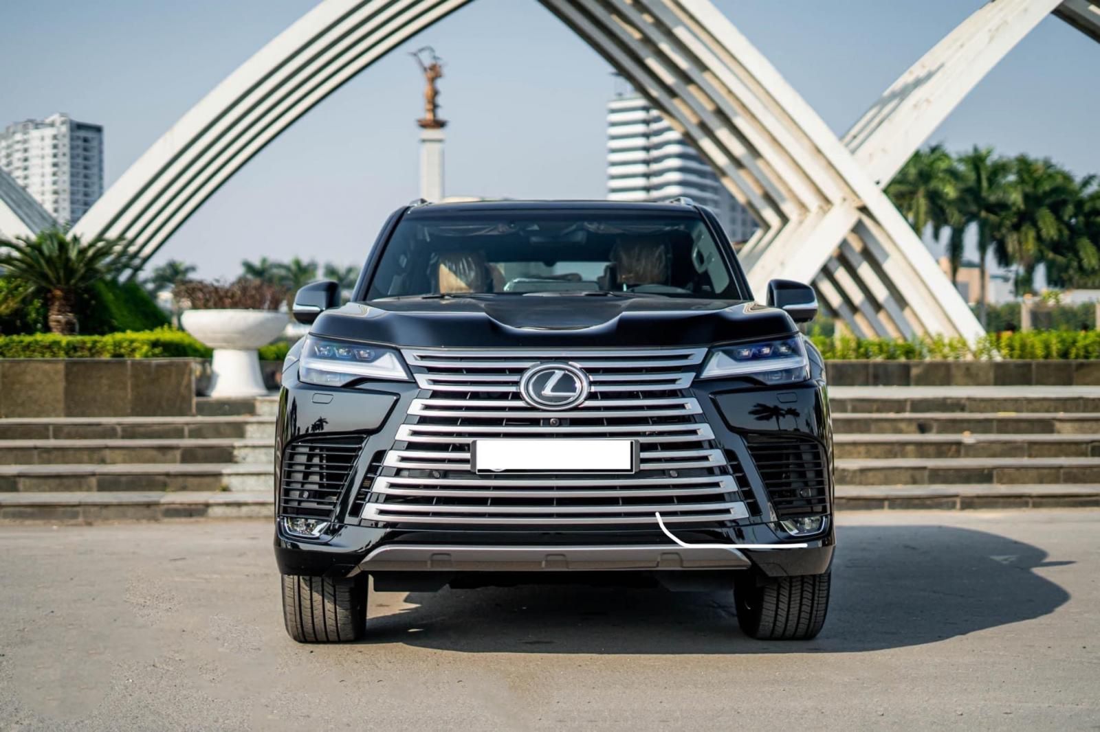 Lexus LX 600 2023 - Bán xe phiên bản 7 chỗ màu đen, xe giao ngay