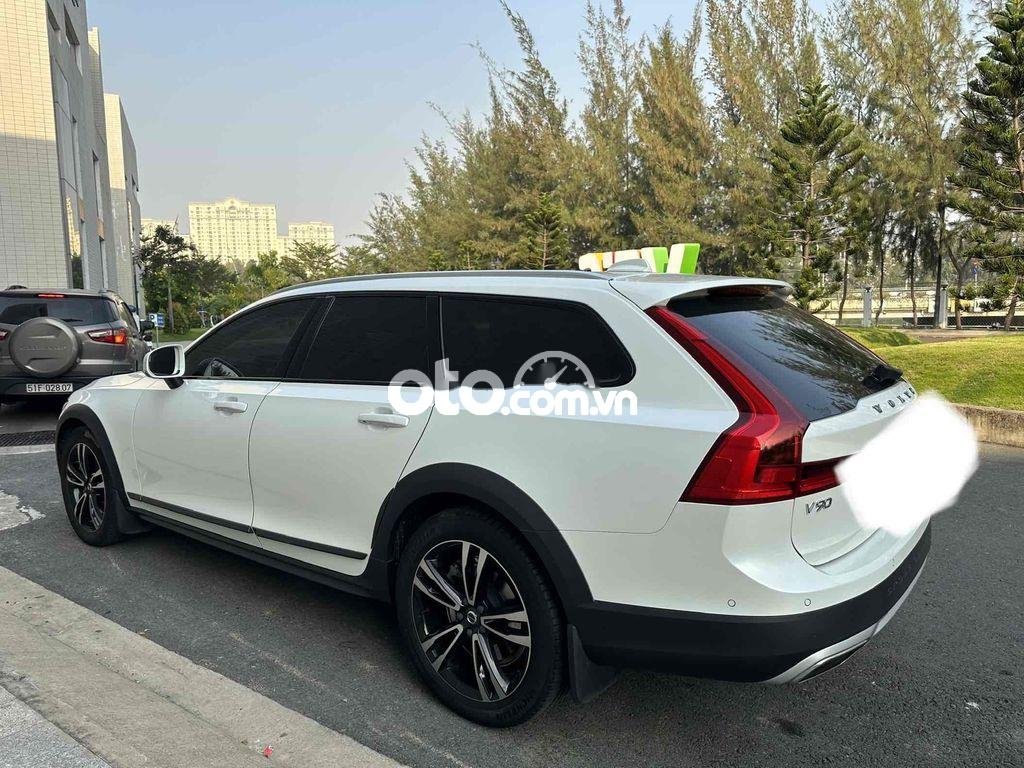 Volvo V90   2018 - VOLVO V90 CROSS COUNTRY