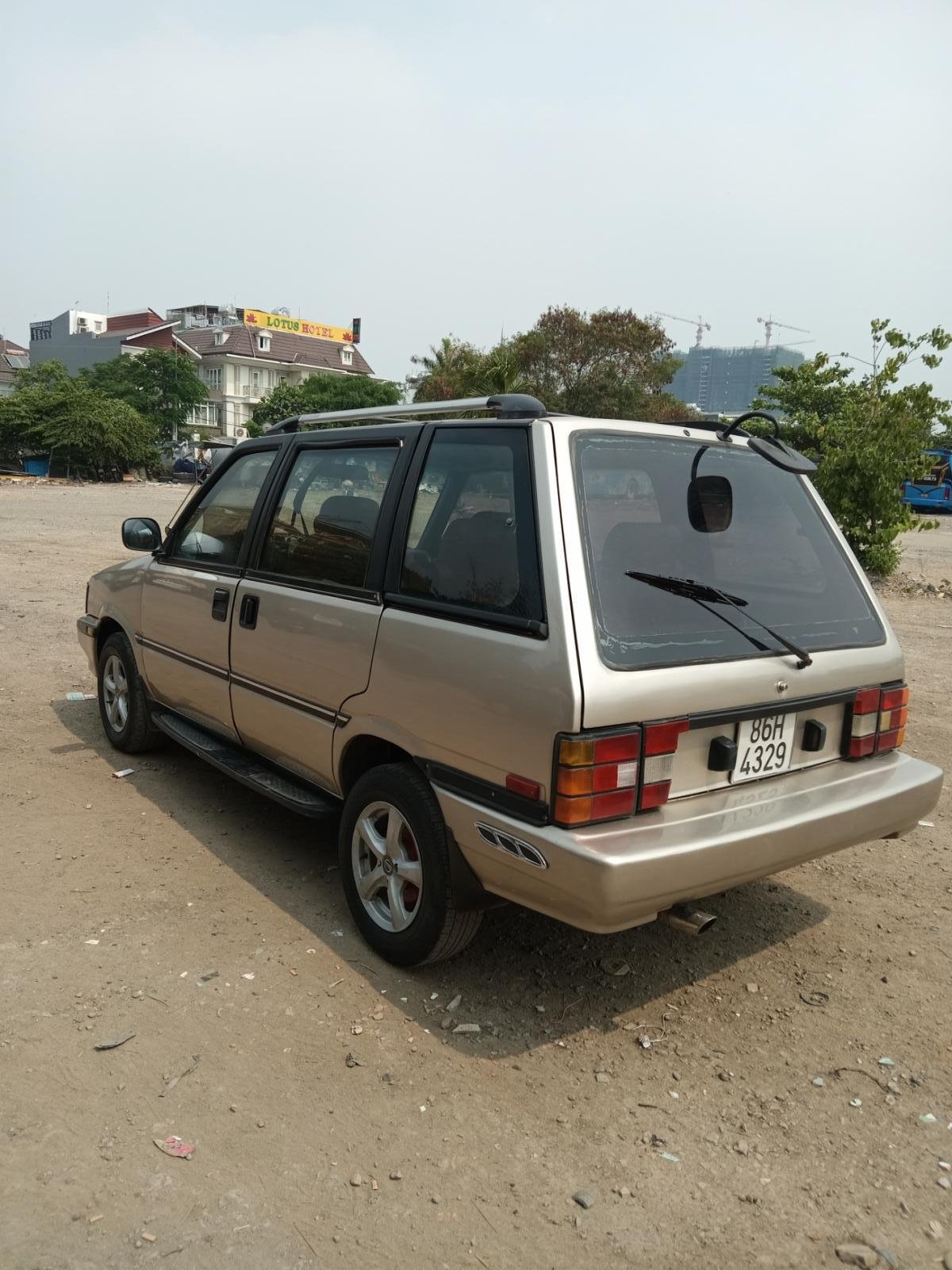 Nissan Stanza 1987 - Hàng sưu tầm