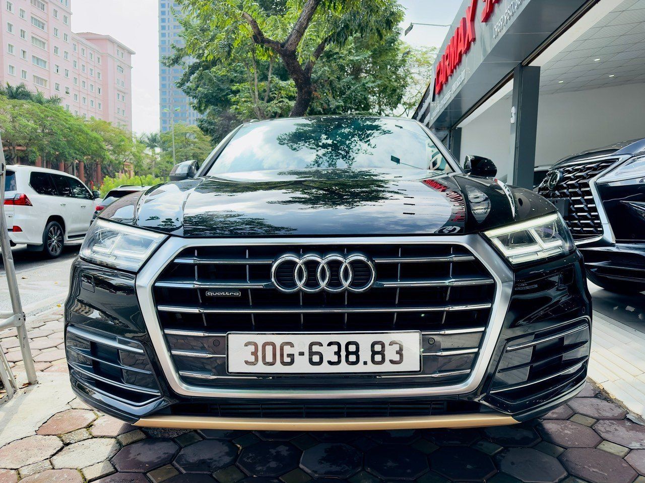 Audi Q5 2018 - Màu đen, nhập khẩu