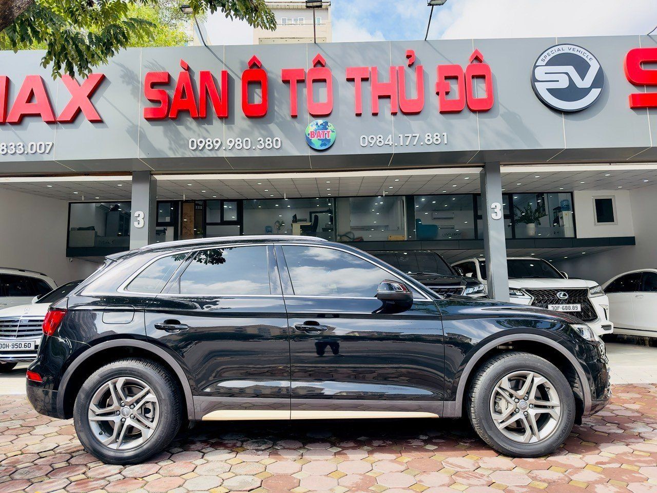 Audi Q5 2018 - Màu đen, nhập khẩu