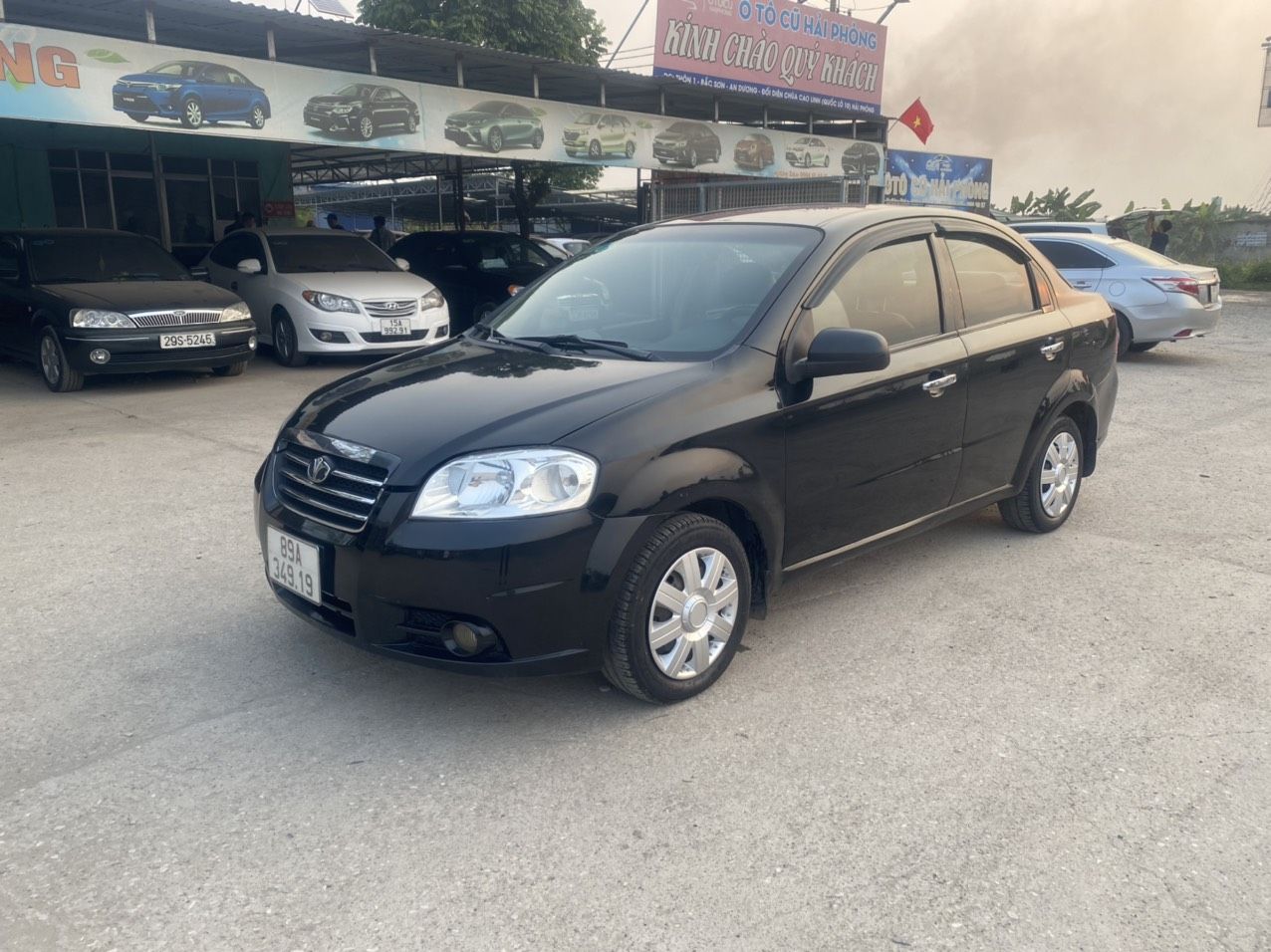 Daewoo Gentra 2010 - Xe màu đen