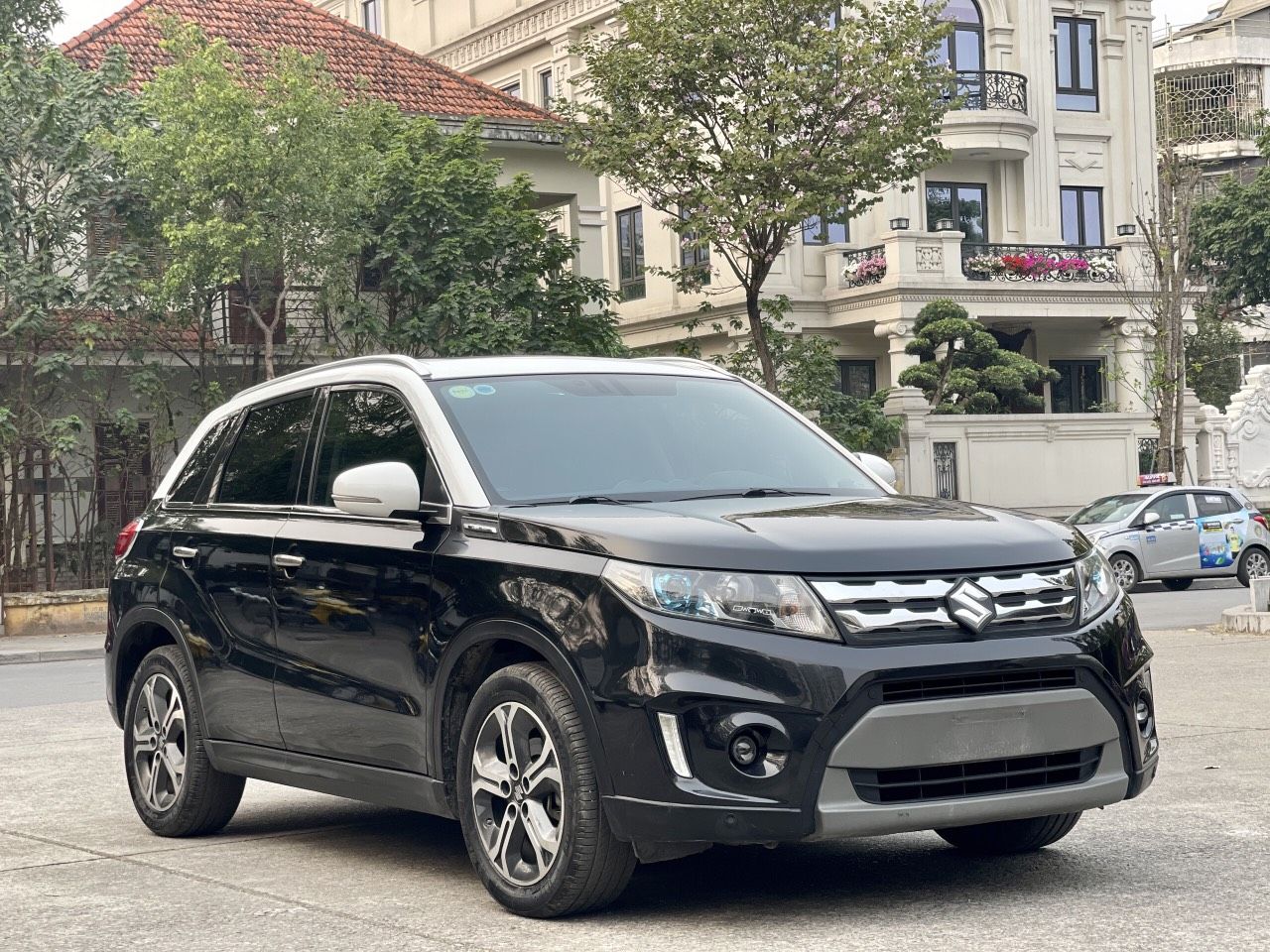 Suzuki Vitara 2015 - Xe màu đen