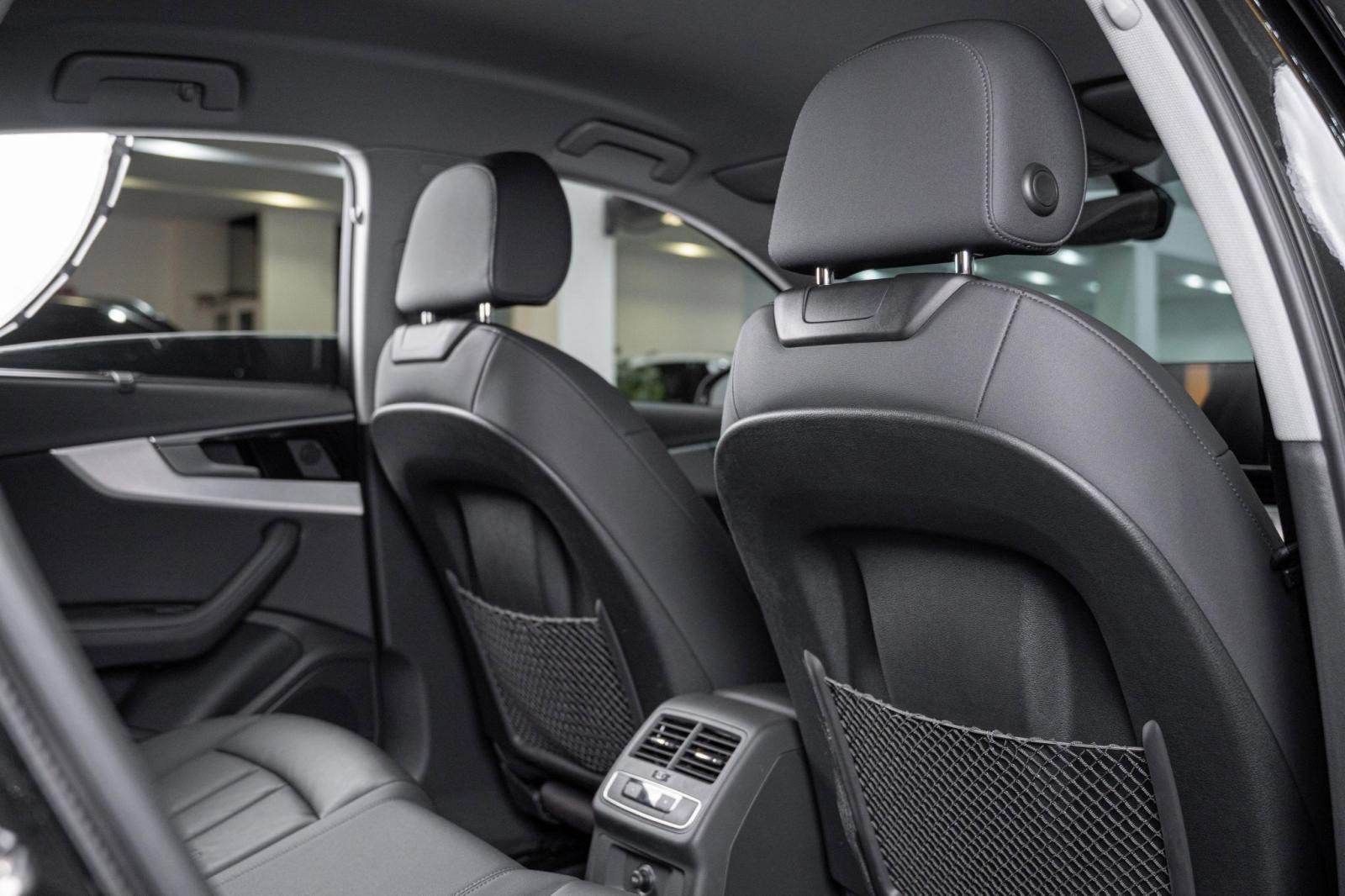 Audi A4 2019 - Xe màu đen