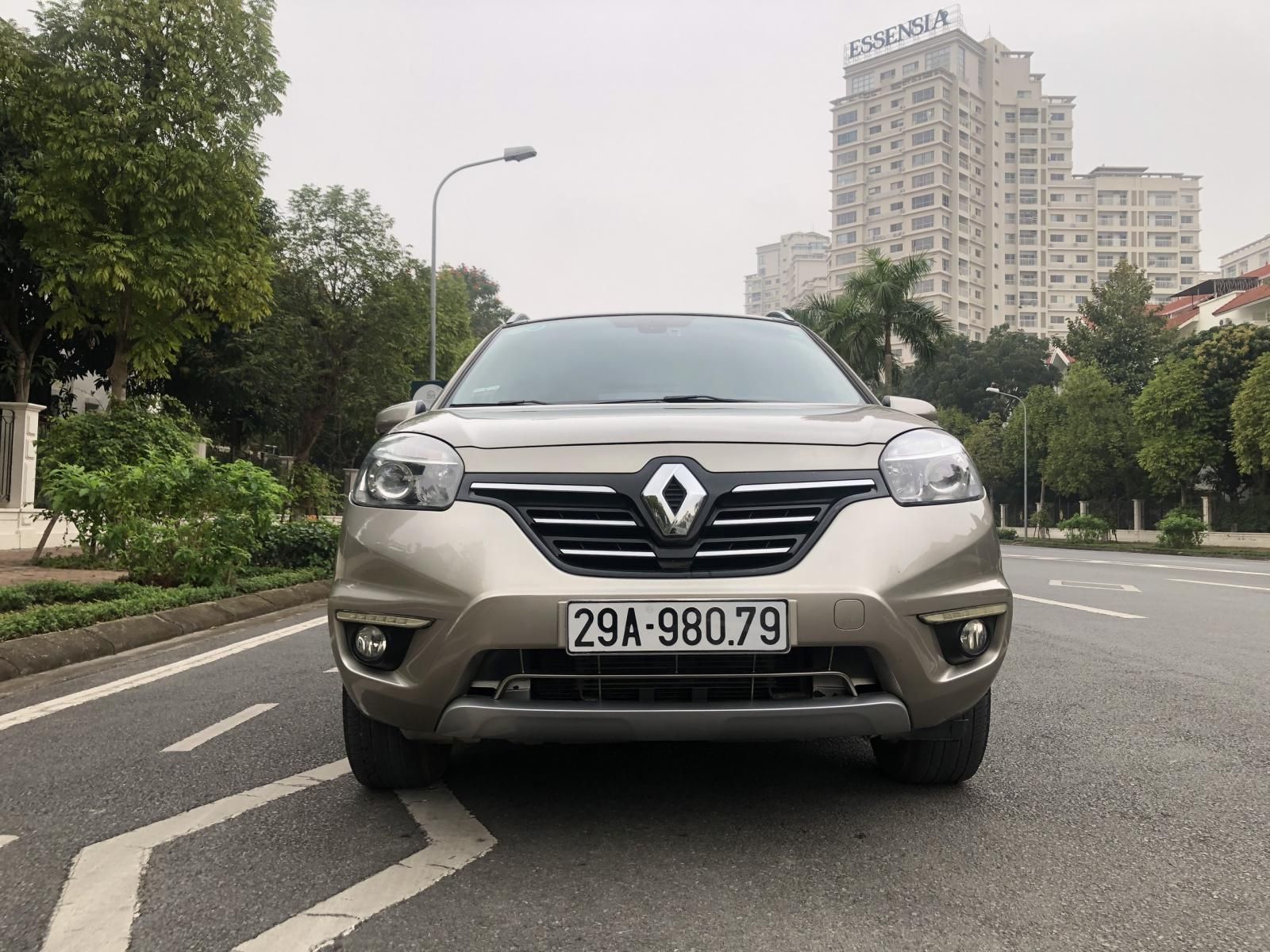 Renault Koleos 2014 - Màu kem, xe cực mới đến 98%, cam kết giấy tờ cho khách mua xe