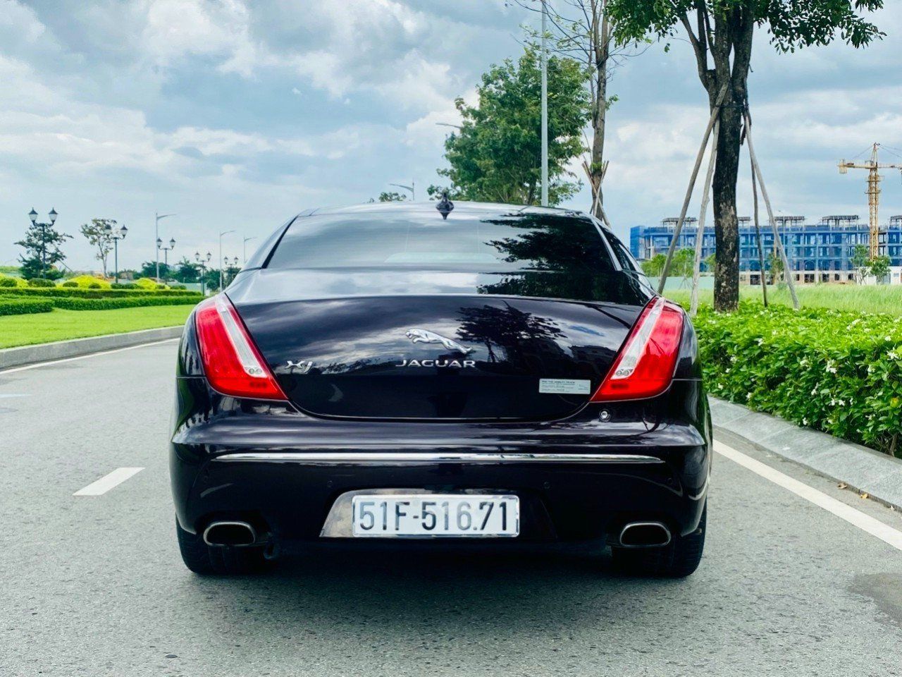 Jaguar XJ 2014 - Xe màu đen