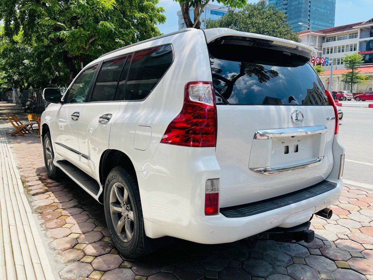 Lexus GX 460 2012 - Xe màu trắng