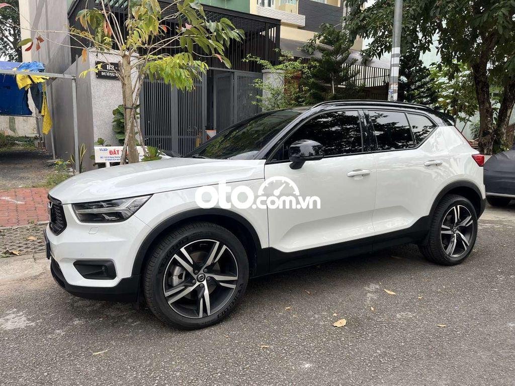 Volvo XC40 Xe gia đình ít sử dụng. không đụng độ ngập nước 2019 - Xe gia đình ít sử dụng. không đụng độ ngập nước