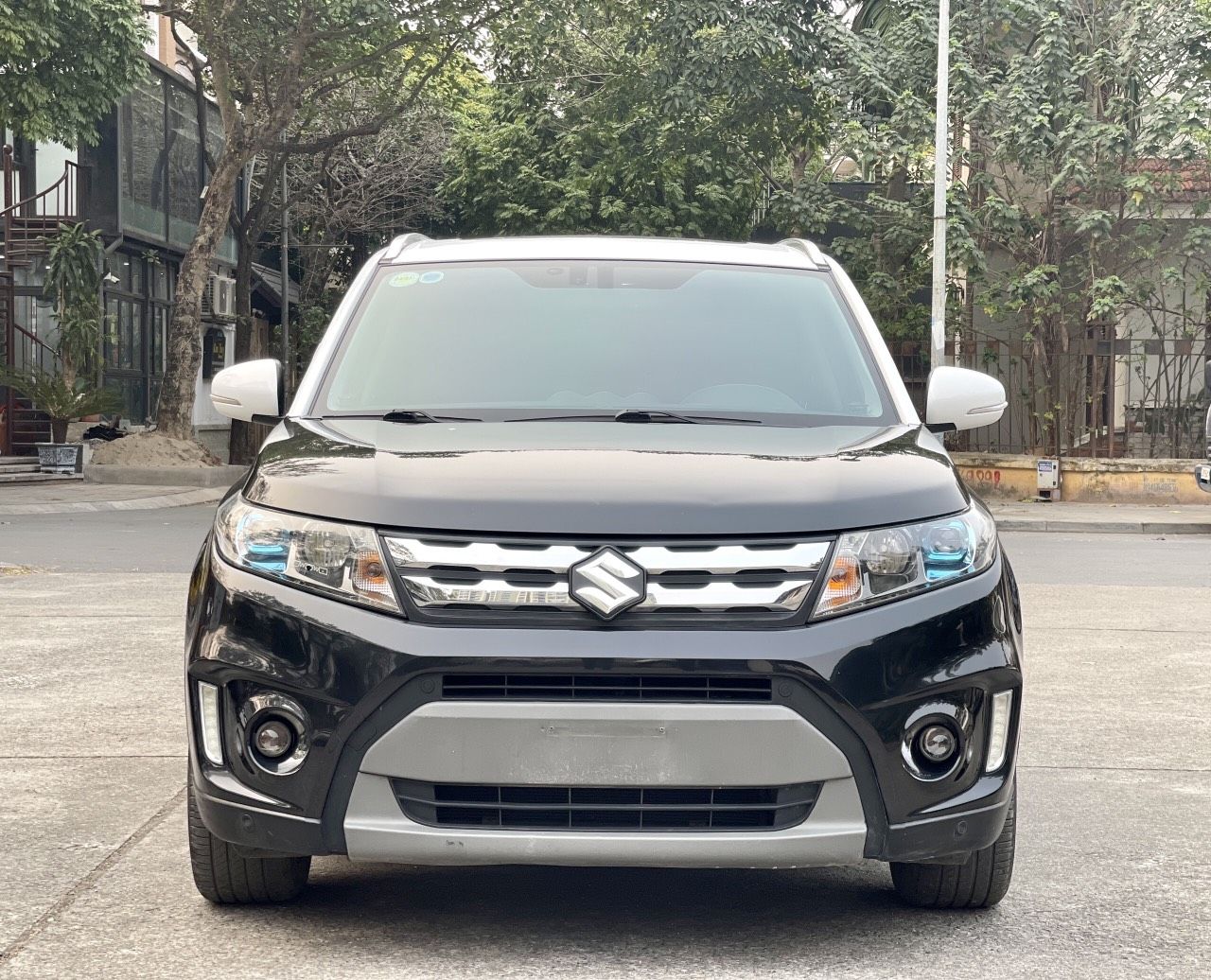 Suzuki Vitara 2015 - Xe màu đen