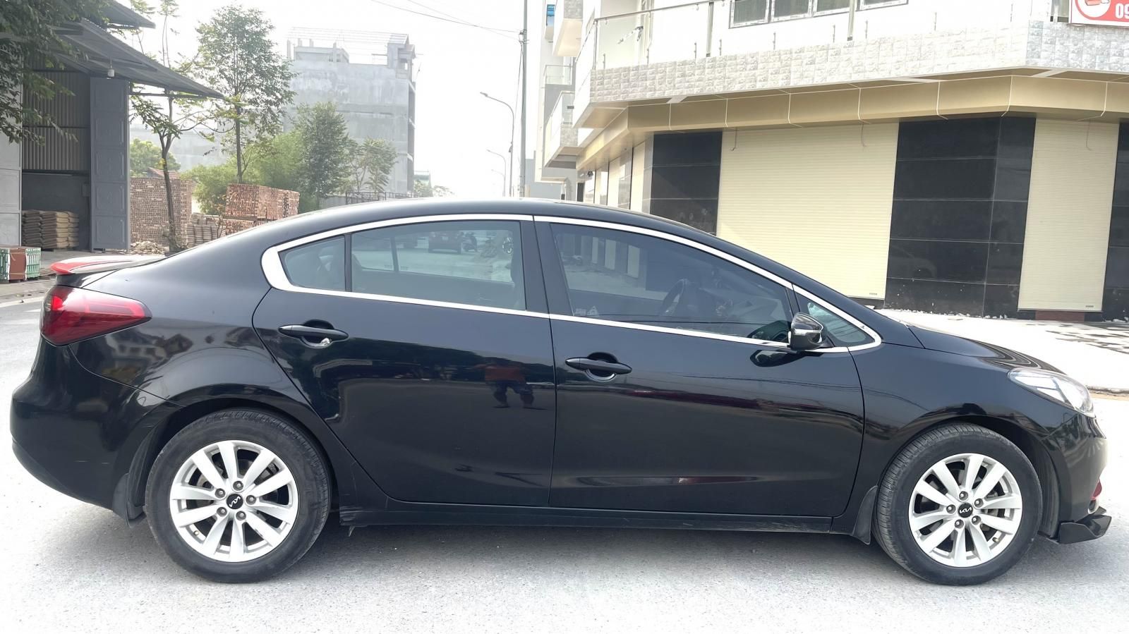 Kia K3 2016 - Giá 369 triệu