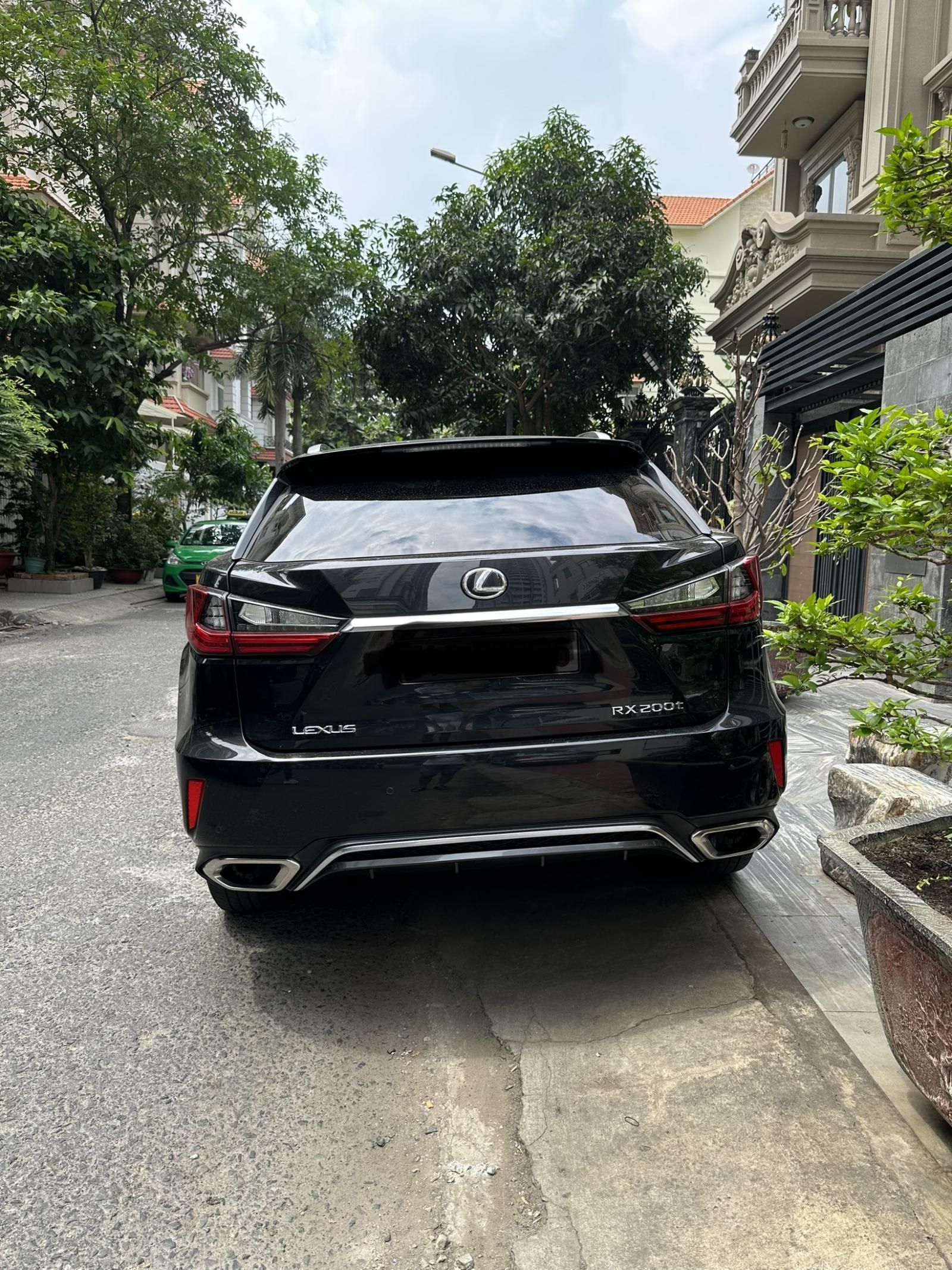 Lexus RX 200 2016 - Xe màu đen, nhập khẩu