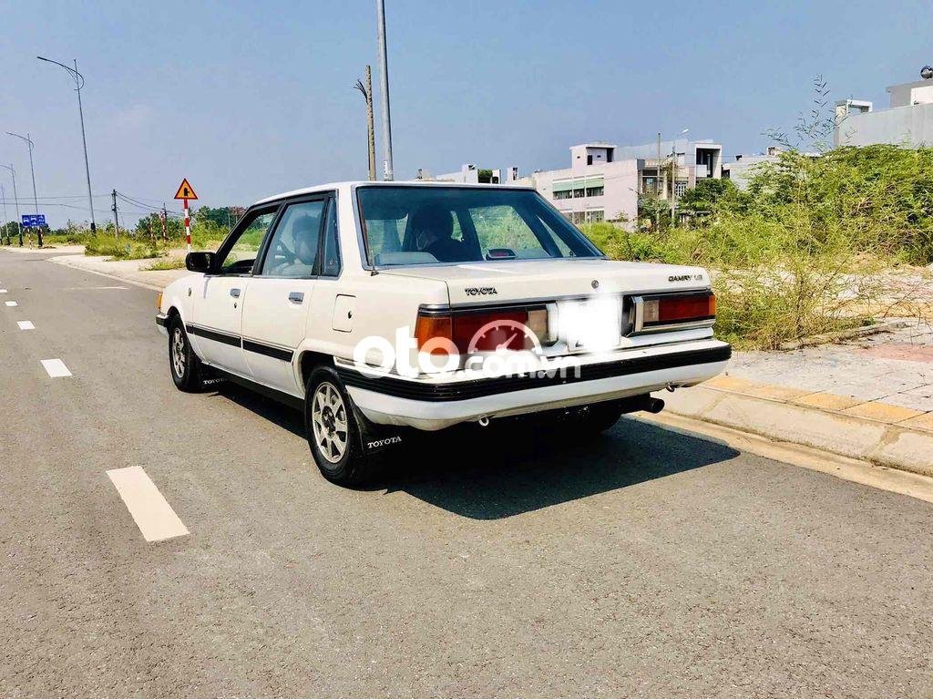 Toyota Camry   1986 1986 - Toyota camry 1986