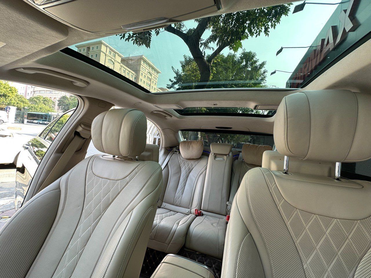 Mercedes-Benz S500 2013 - Màu đen, nhập khẩu