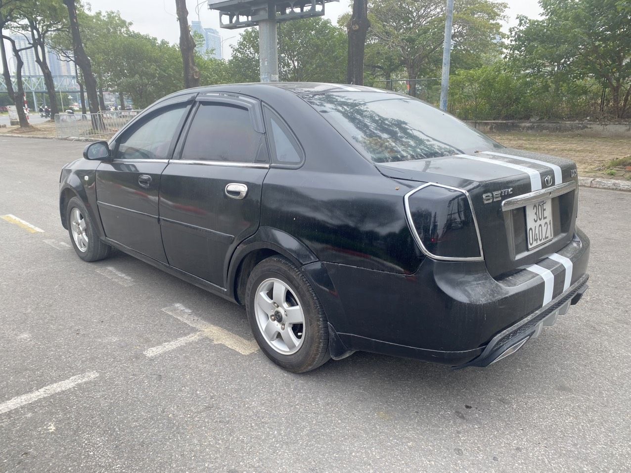 Daewoo Lacetti 2004 - Số sàn 5 chỗ