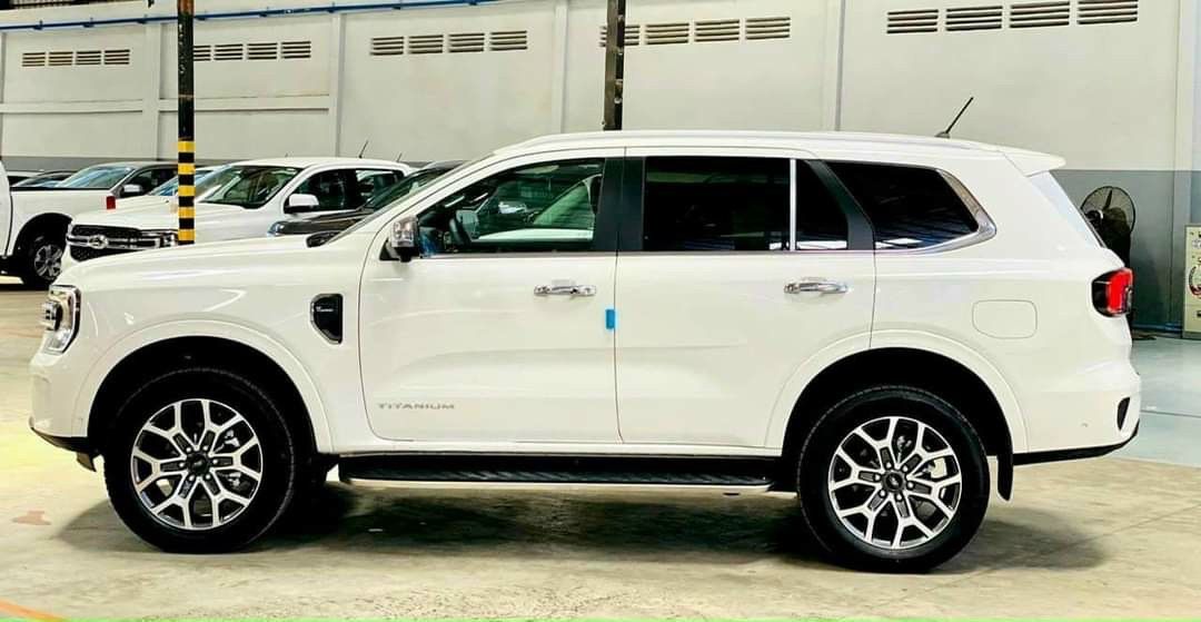 Ford Everest 2023 - Đủ màu - Giao ngay