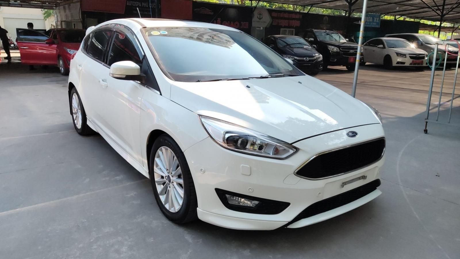 Ford Focus 2019 - Màu trắng