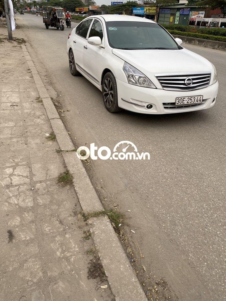 Nissan Teana   2010 2010 - Nissan Teana 2010