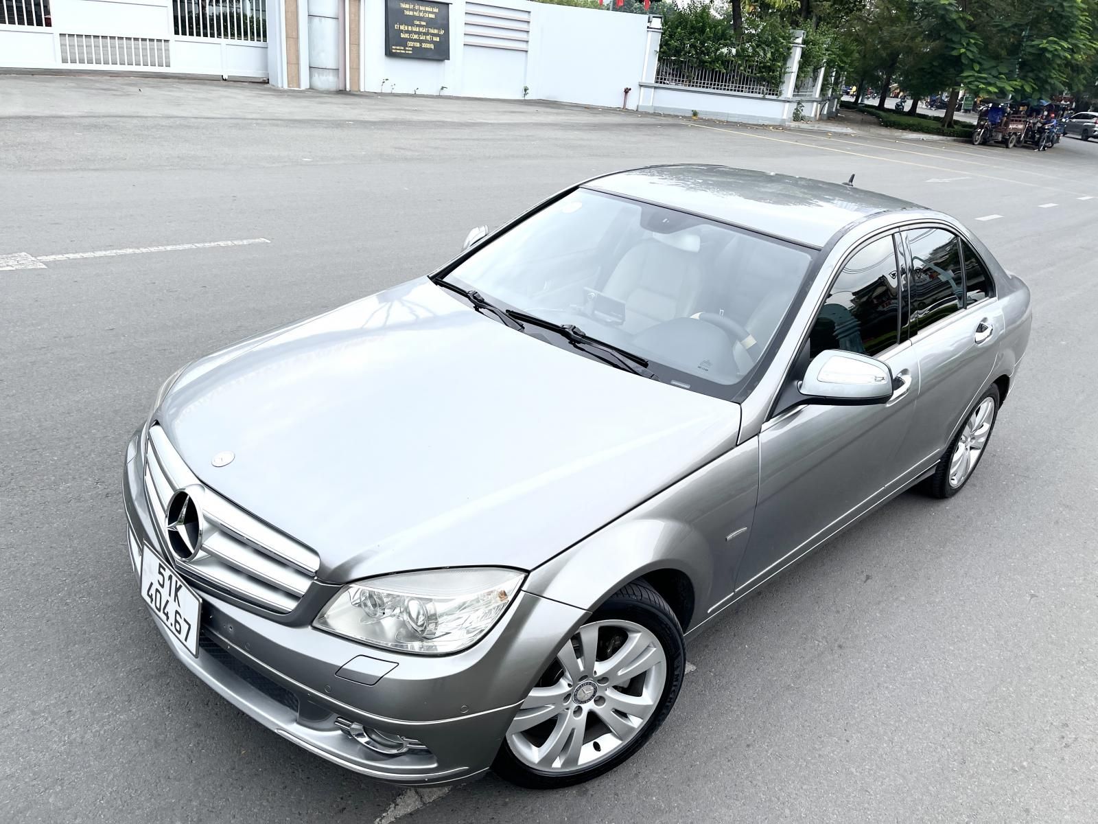 Mercedes-Benz C 230 2010 - Nhập khẩu, màu xám, bản full cao cấp nhất đủ đồ chơi nội thất đẹp, nệm da cao cấp