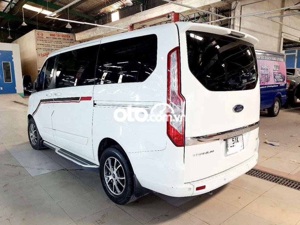 Ford Tourneo Xe 7 chỗ rộng nhất phân khúc 2020 - Xe 7 chỗ rộng nhất phân khúc