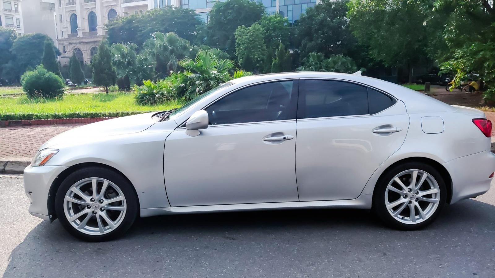 Lexus IS 250 2006 - Màu bạc, nhập khẩu giá cạnh tranh