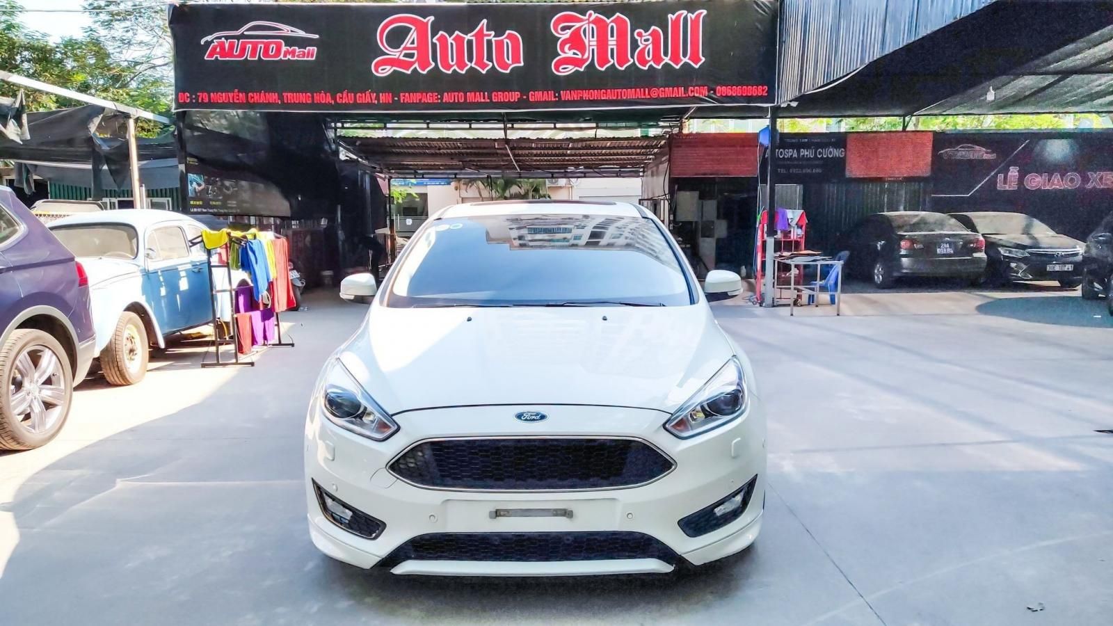 Ford Focus 2019 - Màu trắng