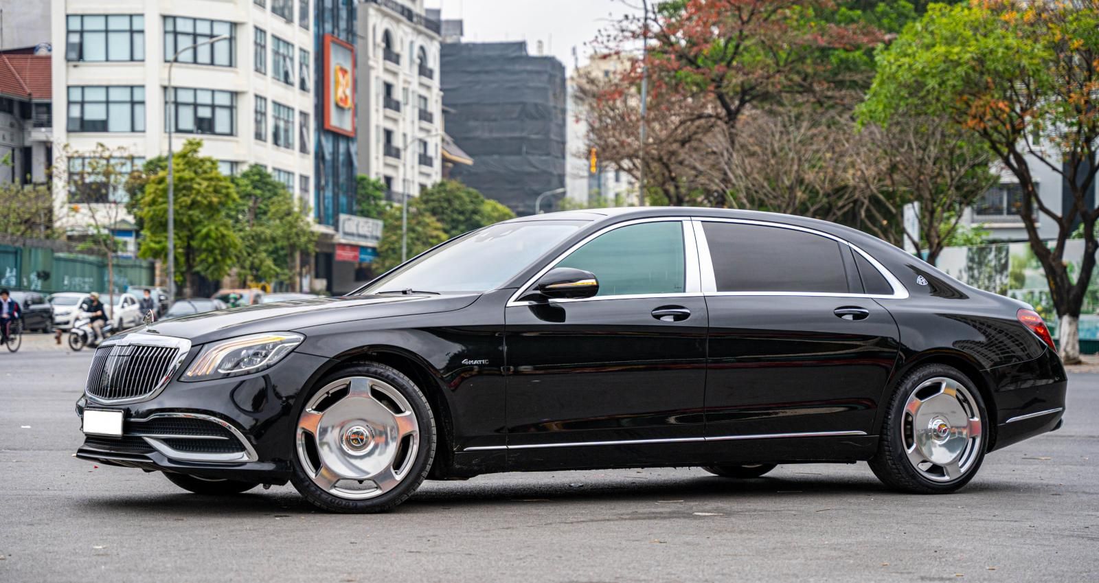 Mercedes-Benz Maybach S400 2016 - Màu đen, giá cạnh tranh