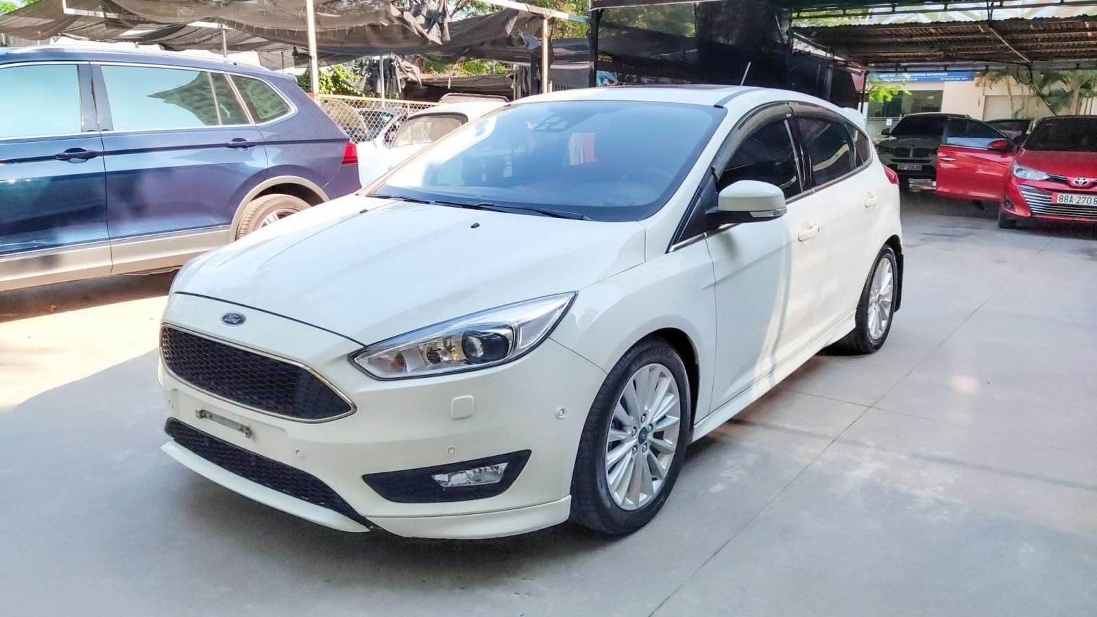 Ford Focus 2019 - Màu trắng