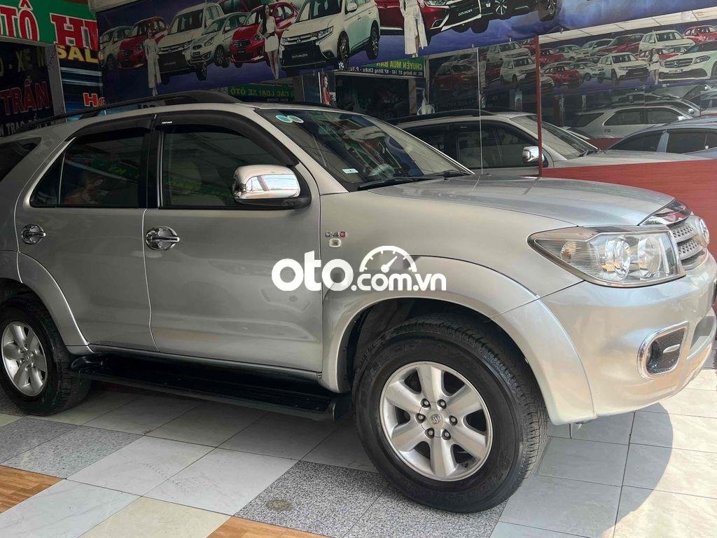 Toyota Fortuner  Fotuner 2011 dầu 2011 - toyota Fotuner 2011 dầu