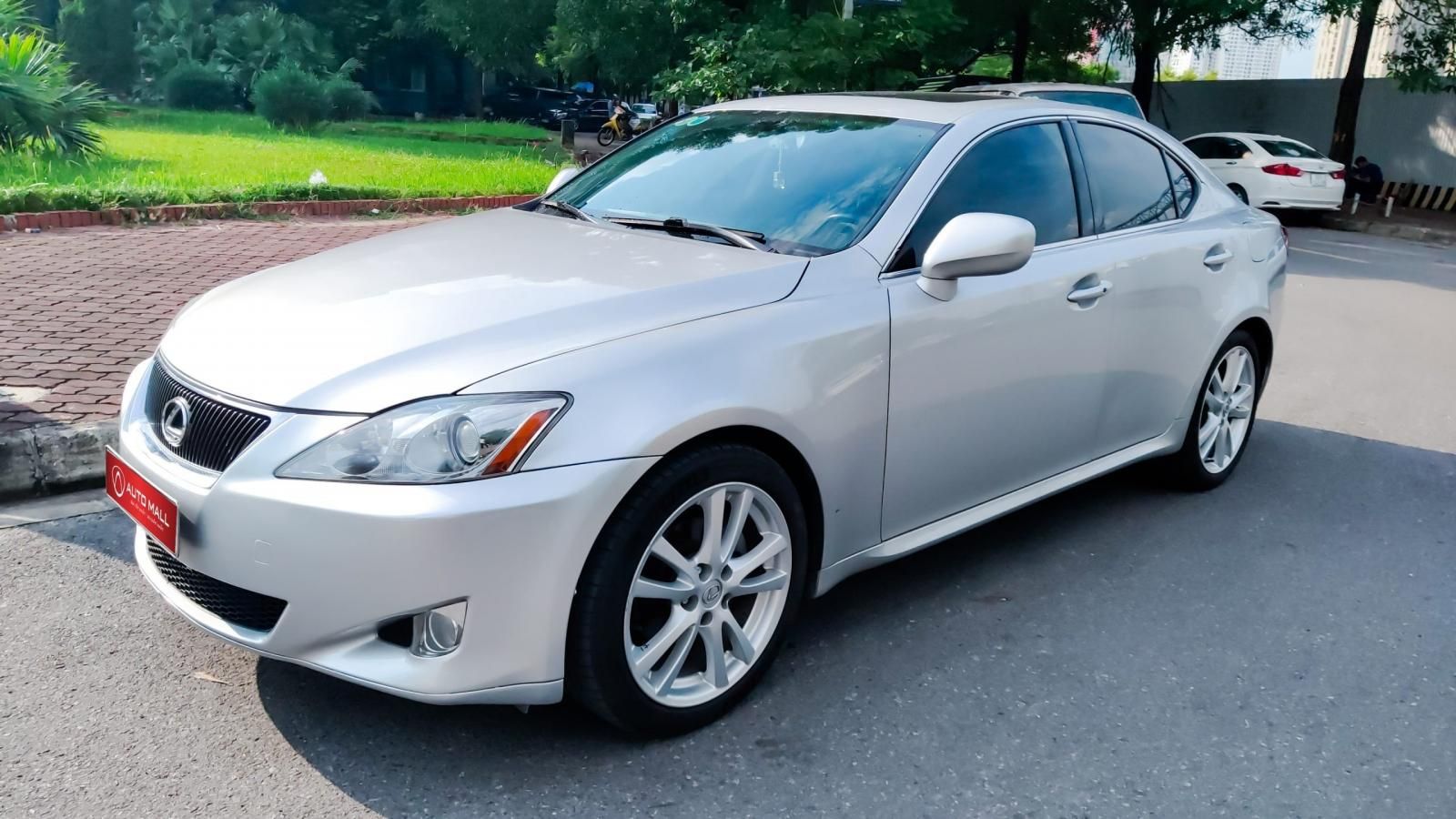 Lexus IS 250 2006 - Màu bạc, nhập khẩu giá cạnh tranh