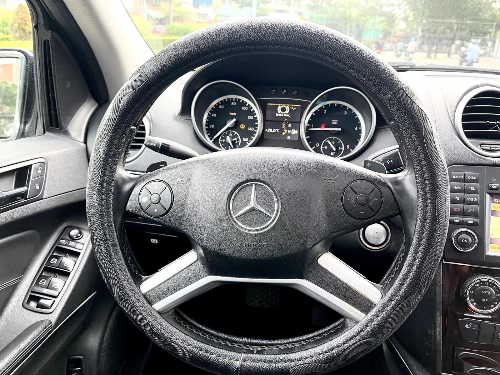 Mercedes-Benz GL 350 2010 - CDI máy dầu nhập Mỹ, biển số đẹp 51H. 54554 gầm cao, bản cao cấp nhất đủ đồ