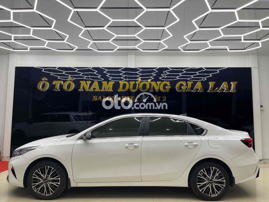 Kia K3   PREMIUM 2022 TRẮNG SIÊU MỚI 2022 - KIA K3 PREMIUM 2022 TRẮNG SIÊU MỚI