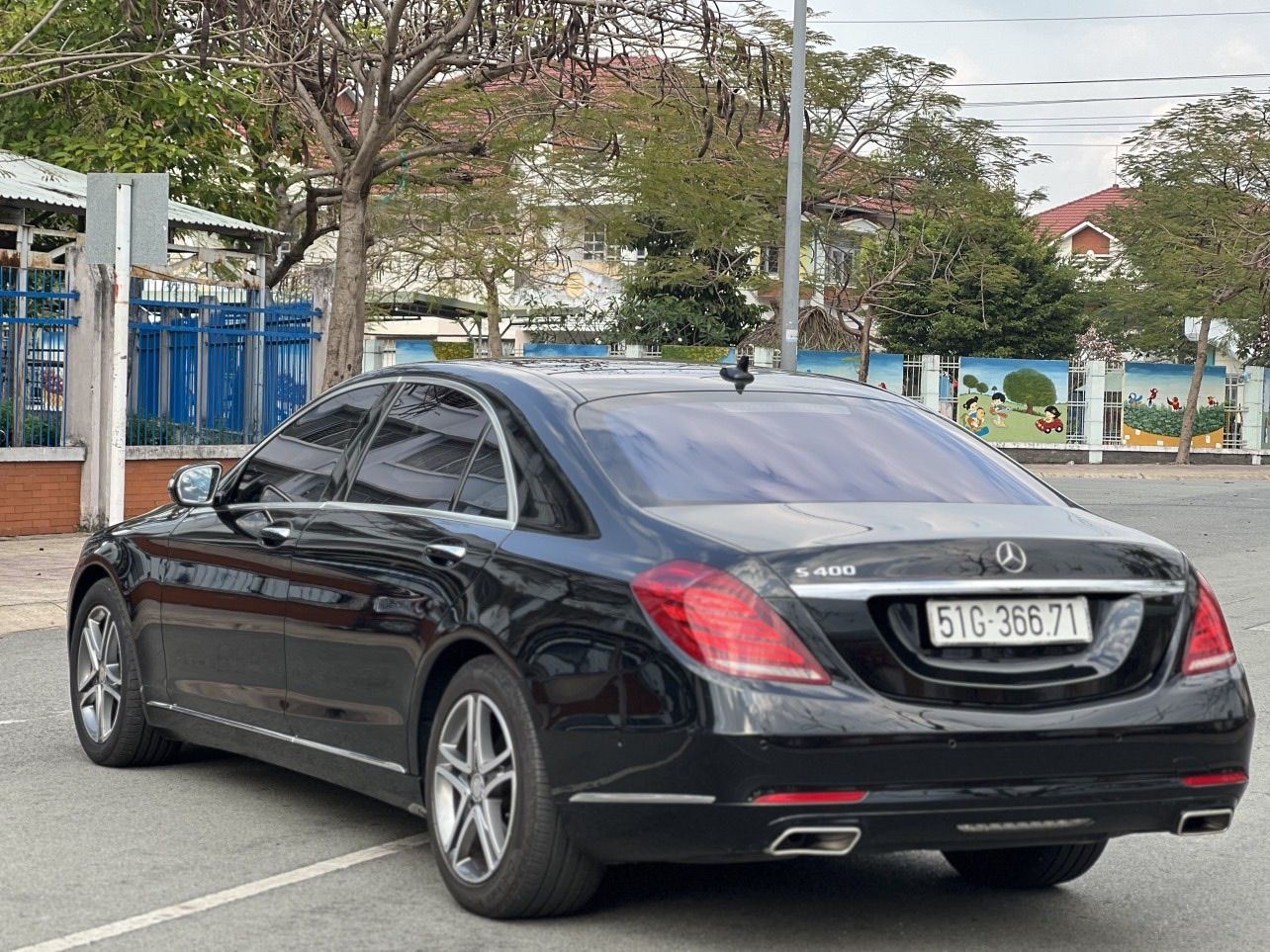 Mercedes-Benz 2017 - Bán xe đăng ký lần đầu 2017, xe nhập, giá chỉ 2 tỷ 239tr