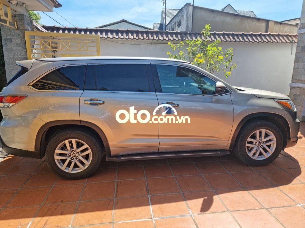 Toyota Highlander   LE 2.7 2016 2016 - Toyota Highlander LE 2.7 2016